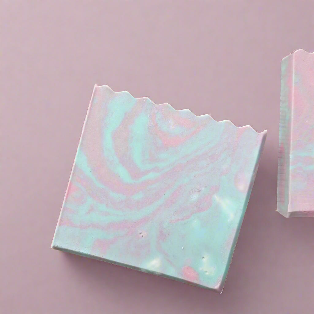 Strawberry Bubblegum | Goat Milk Soap Bar 50g | Brightening Dull Skin