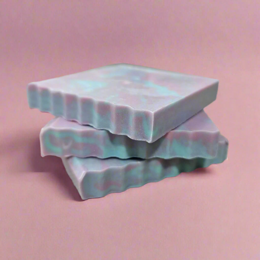 Strawberry Bubblegum | Goat Milk Soap Bar 50g | Brightening Dull Skin