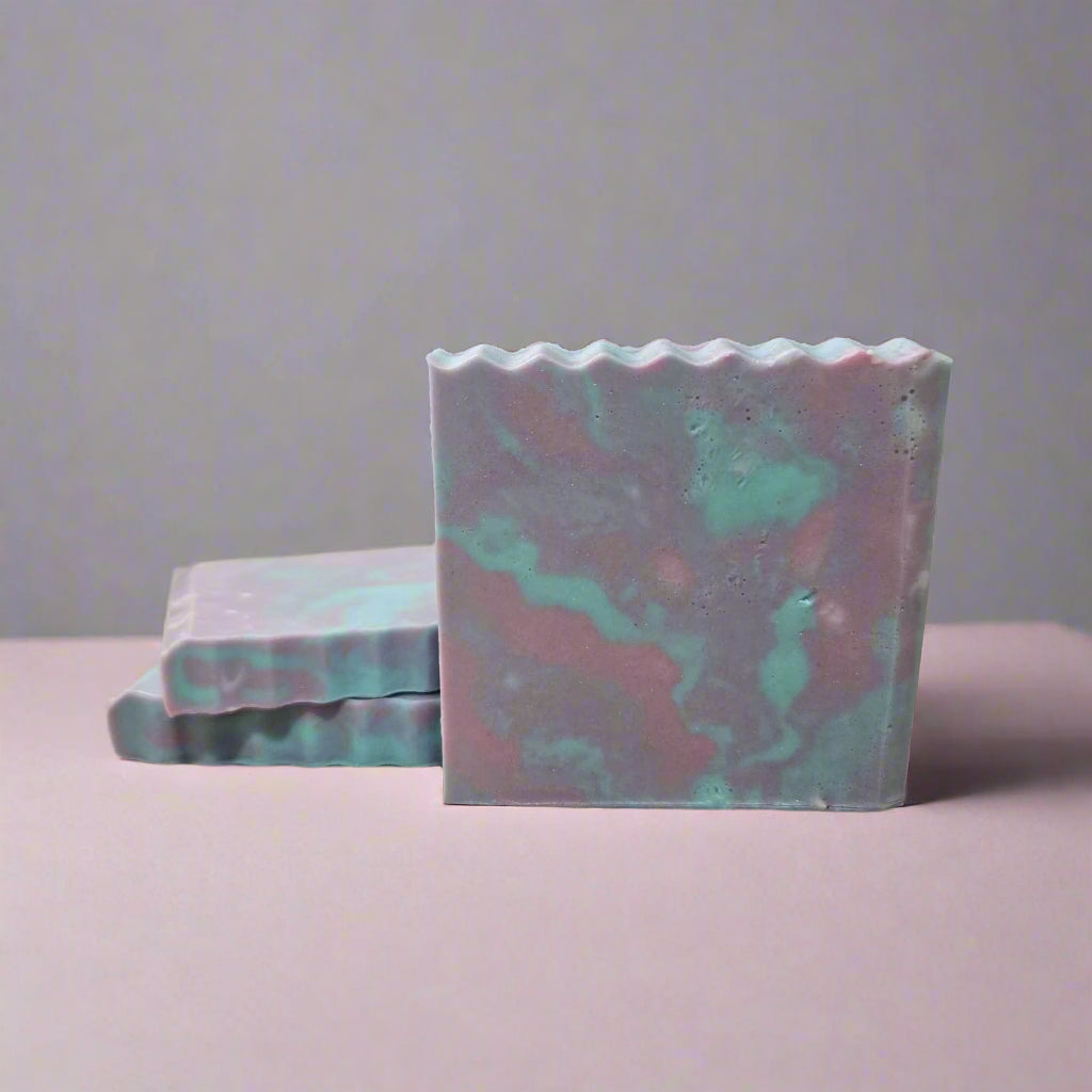 Strawberry Bubblegum | Goat Milk Soap Bar 50g | Brightening Dull Skin